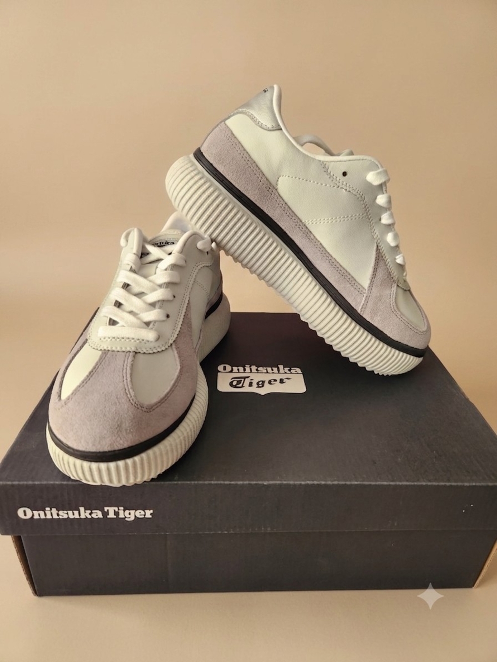 Delicity Onitsuka Tiger